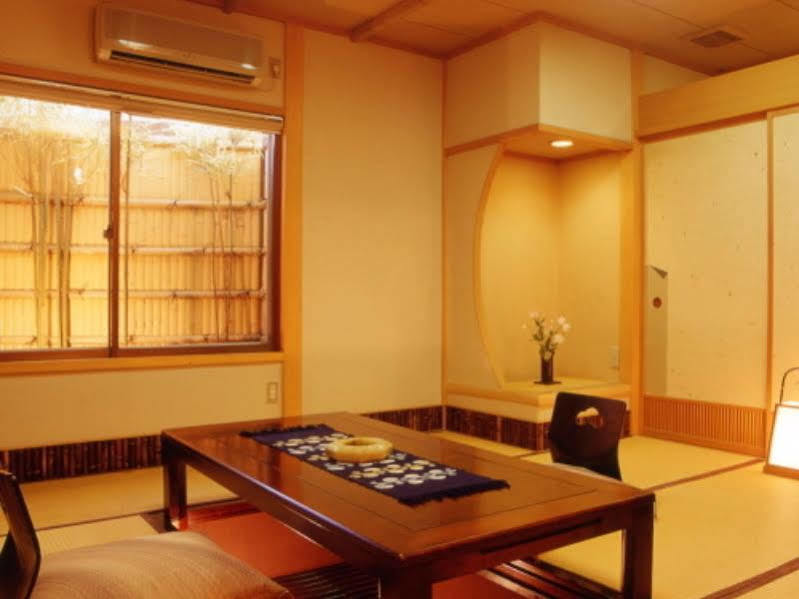 湯河原温泉 旅館　魚判 湯河原町 エクステリア 写真